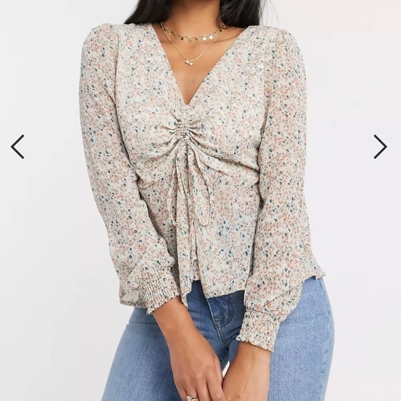 Vila Top with Ruched Detail in Floral - Size EU 44 - US 12/14 - Picture 1 of 8